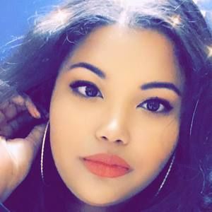 Meet your Posher, Alana